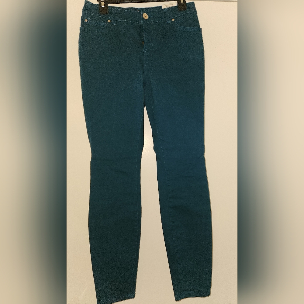 NEW w/tags INC Ladies, Color: Turquoise Dove, Denim Regular Skinny Jeans